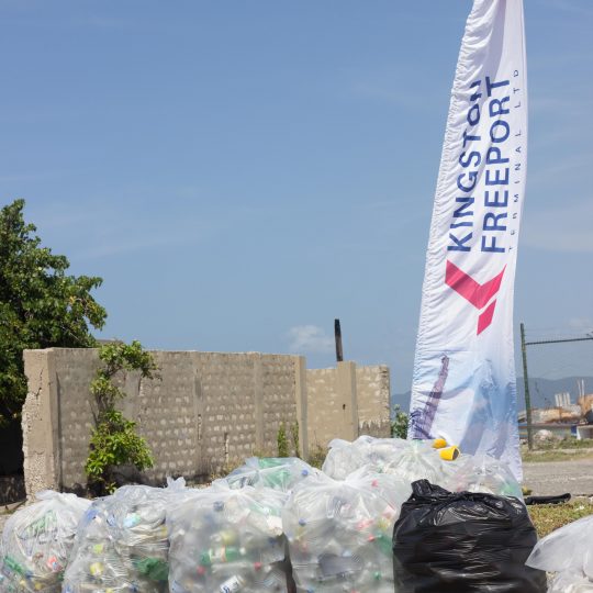 https://www.kftl-jm.com/wp-content/uploads/2015/10/Beach-Clean-Up5-540x540.jpg